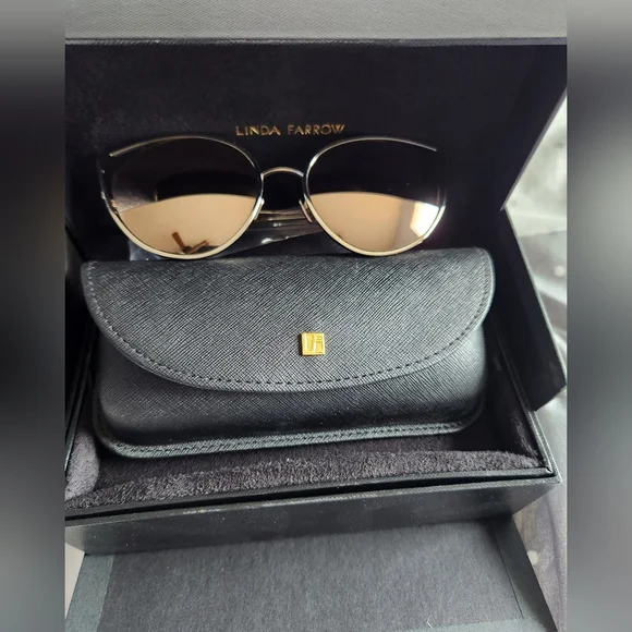 Linda Farrow Luxe Fontaine Cat Eye Sunglasses - Picture 7 of 11